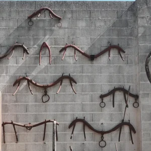 Lote yugos dobles hierro y sierra para talar