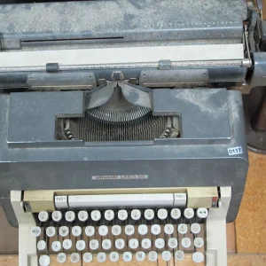 Máquina de escribir Olivetti